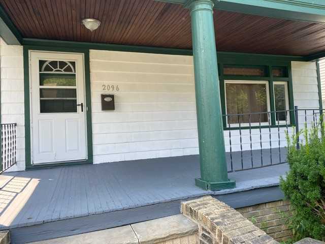 2096 Rossmoor Rd - Photo 2 of 32