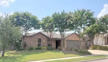 featured image of 1304 Vernon Castle Ave