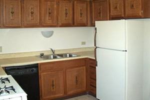 Chateau Royale Apartments - Photo 2 of 8