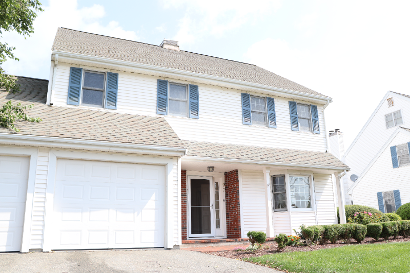 97 Pond St - Photo 2 of 36