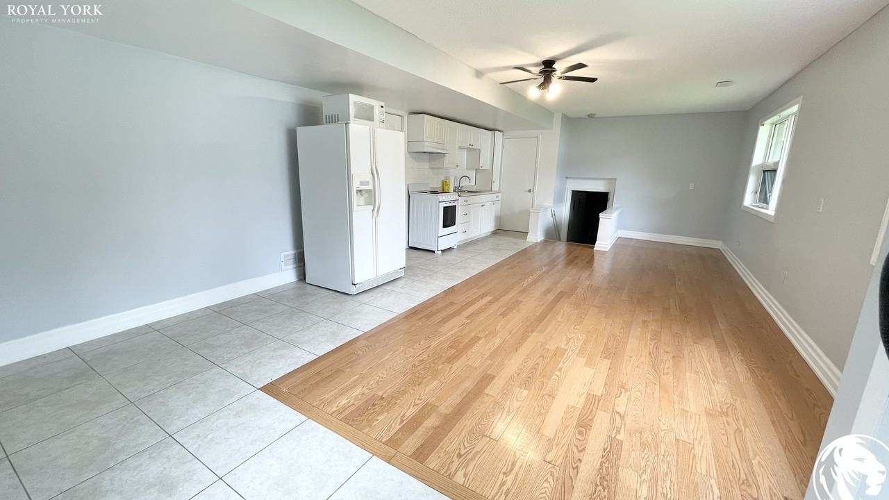 8573 Creditview Rd #1 - Photo 2 of 13