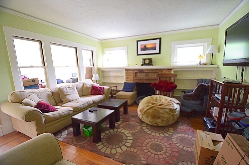 1844 5th Ave - Photo 2 of 16