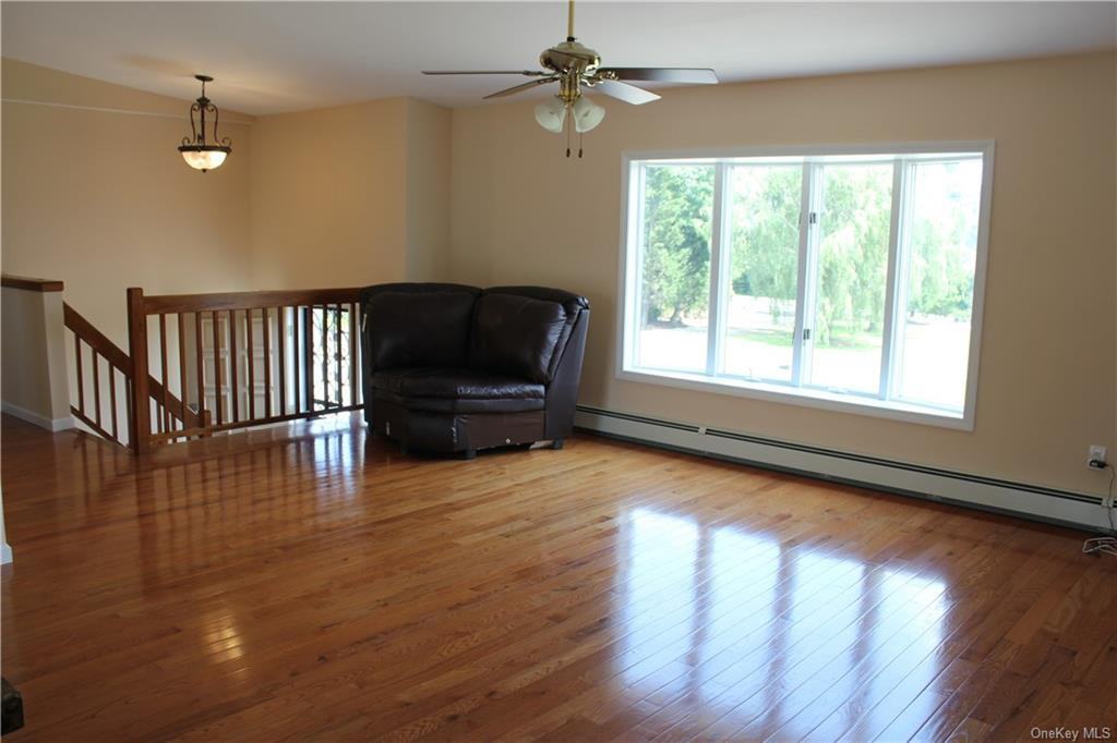 286 Cricket Hill Rd - Photo 3 of 17