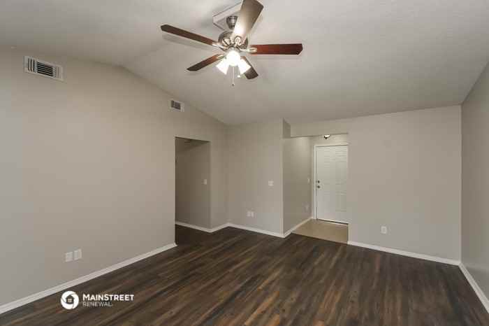 1836 Shannon Lake Dr - Photo 3 of 16