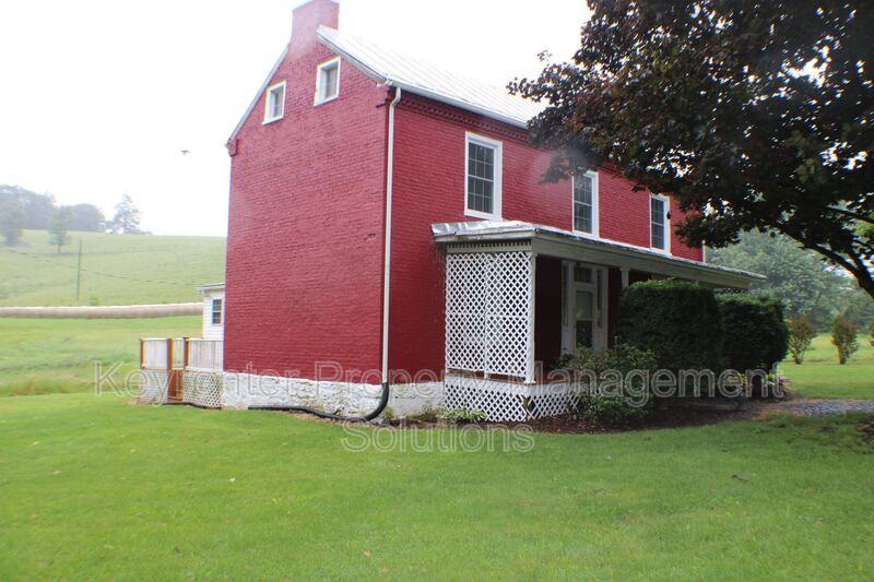 1682 Summerdean Rd - Photo 2 of 40