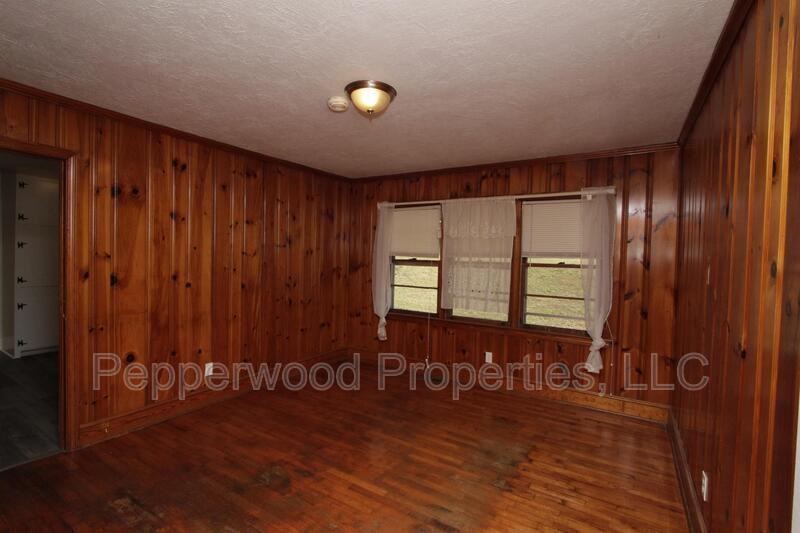 643 Greenhill Rd - Photo 7 of 19