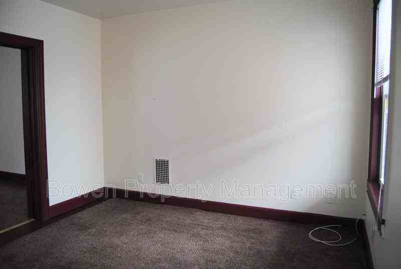 239 S Locust St - Photo 3 of 30
