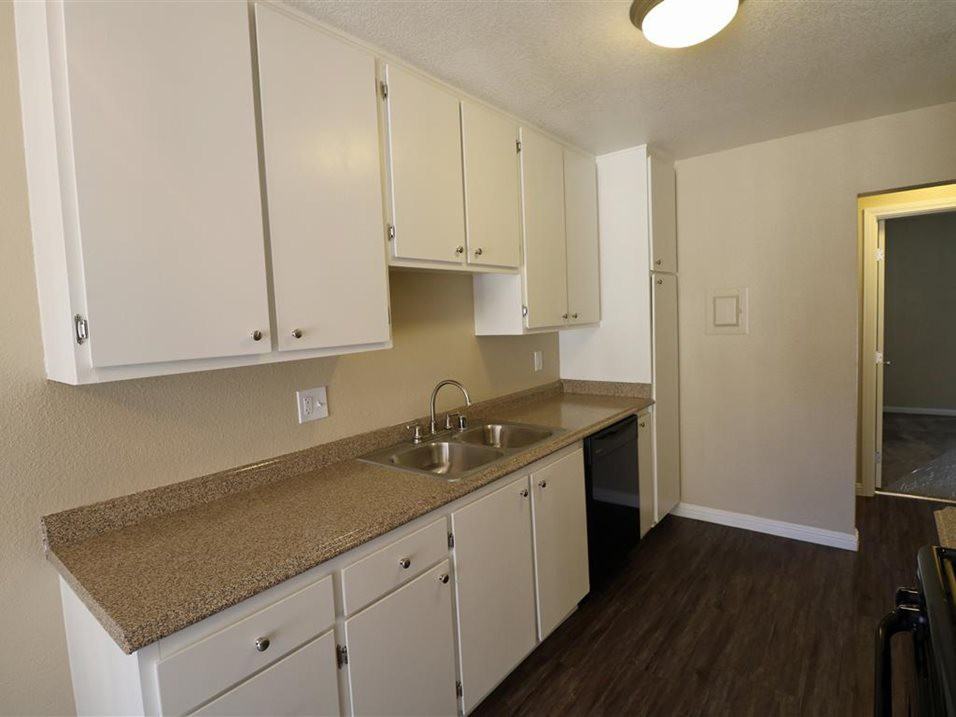 SANTIAGO 235 W Lincoln Ave, Orange, CA 92865 Apartment for Rent