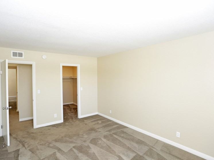 SANTIAGO - Photo 6 of 15