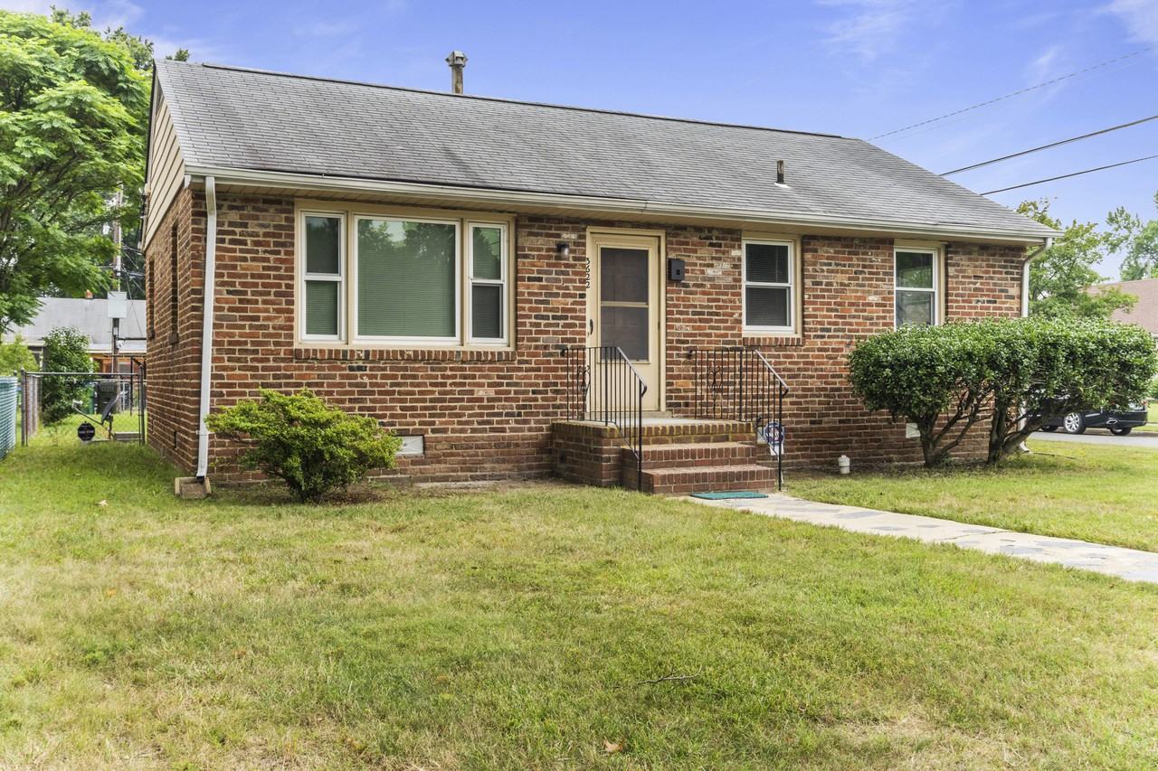 3622 Griffin Ave - Photo 2 of 24