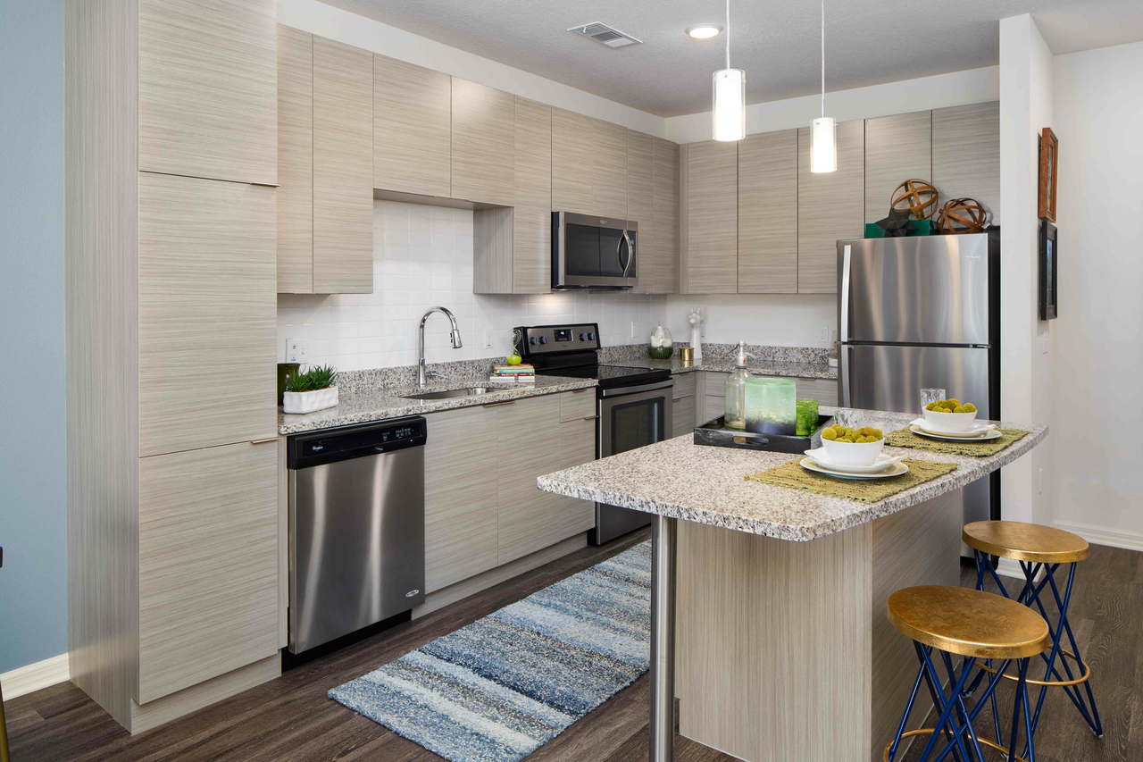 M South - Photo 6 of 23