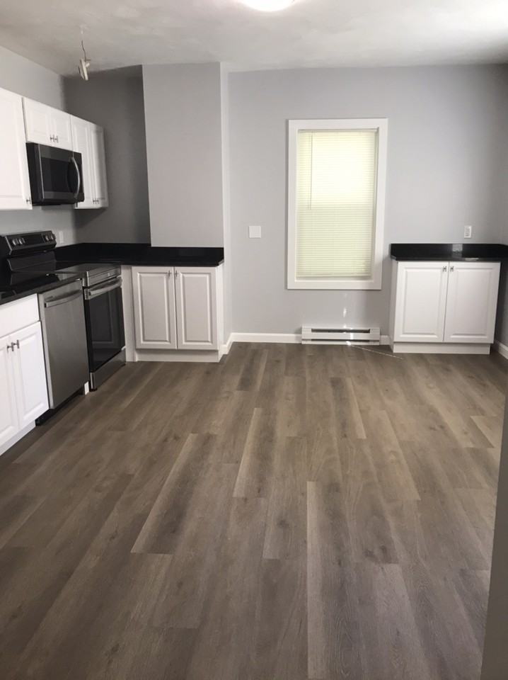 620 Main St - Photo 2 of 9