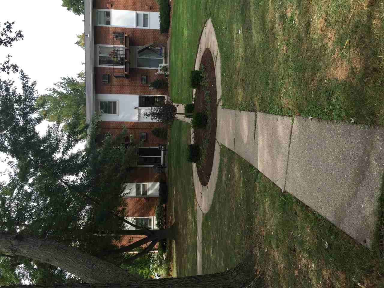 1056 Byron St #A - Photo 2 of 10