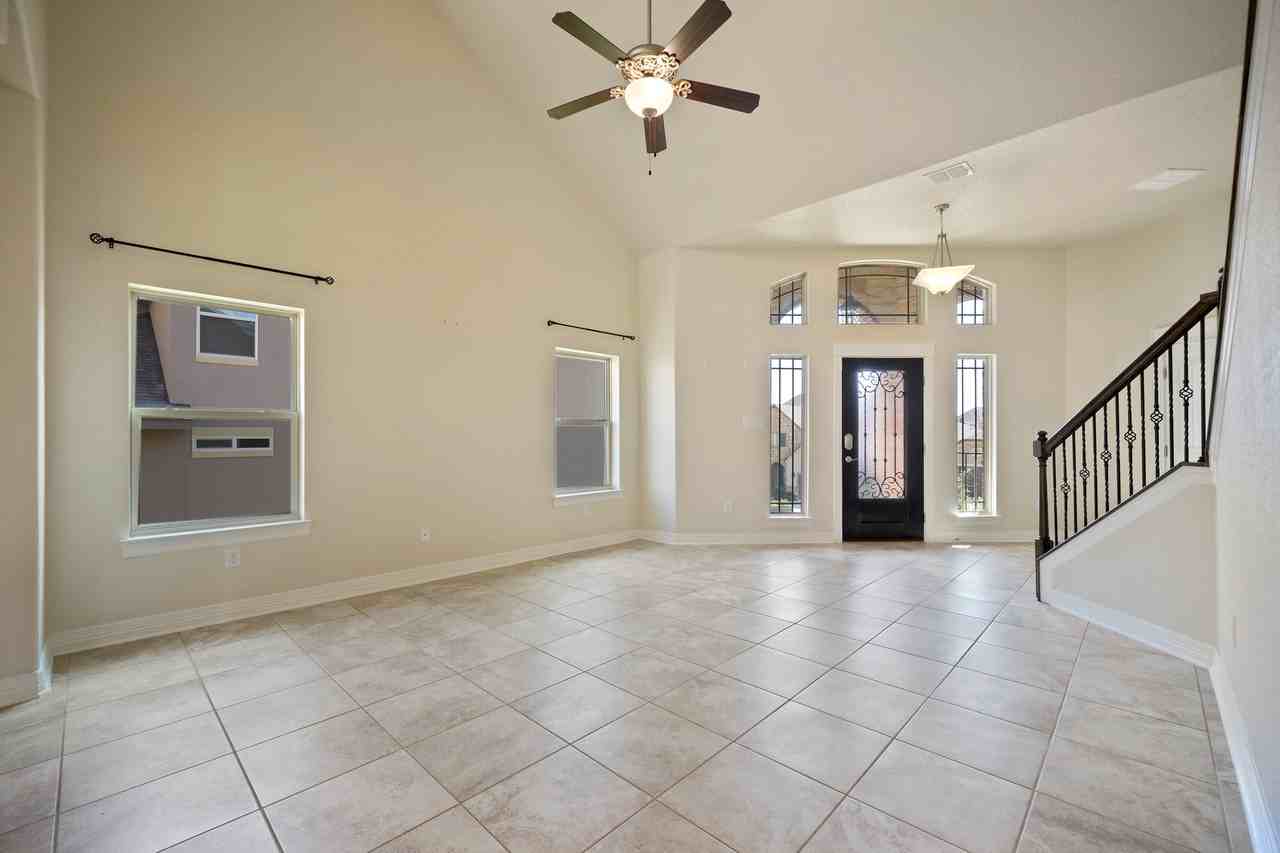 18814 Edwards Edge #1 - Photo 7 of 33