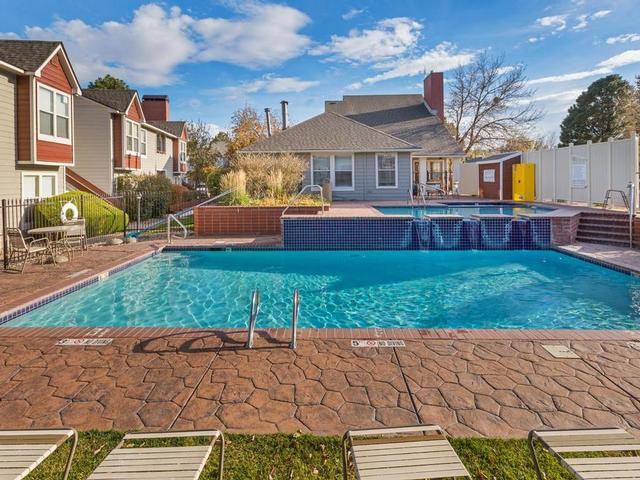 640 Wycliffe Dr - Photo 5 of 21