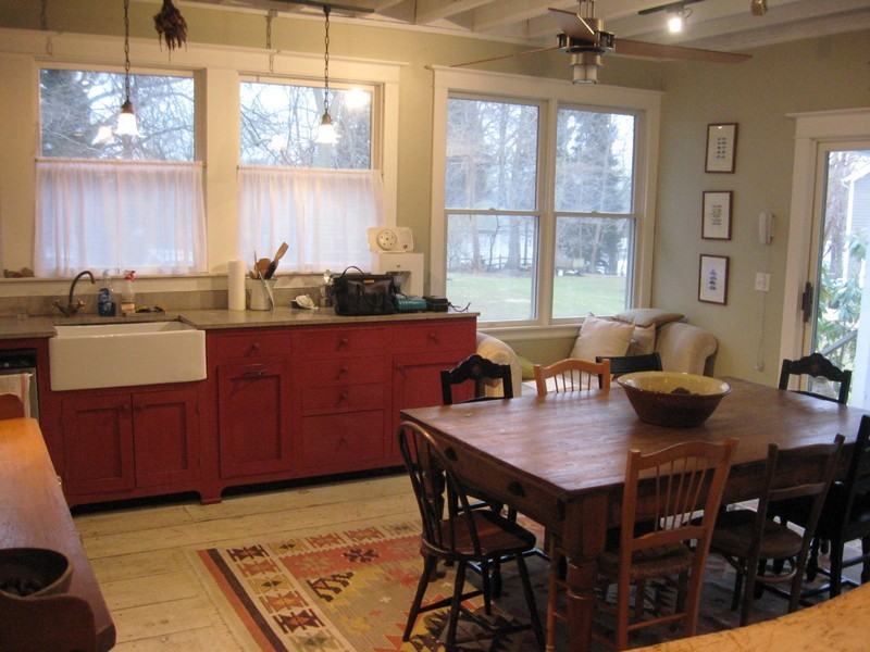 24 Winthrop Rd - Photo 3 of 12