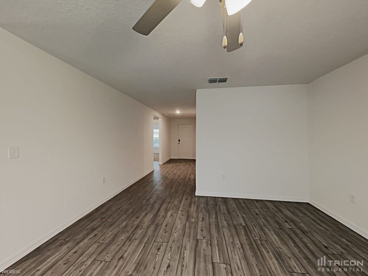 1049 Mansfield Rd - Photo 3 of 15