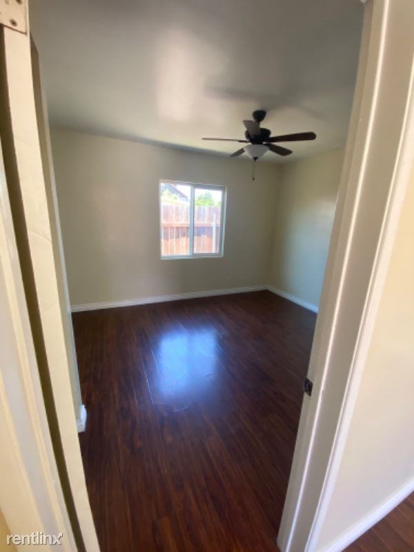 3297 Tenaya Ave - Photo 3 of 9