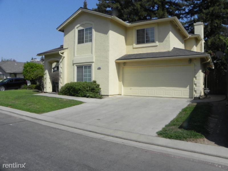 10696 N Lighthouse Dr - Photo 3 of 38