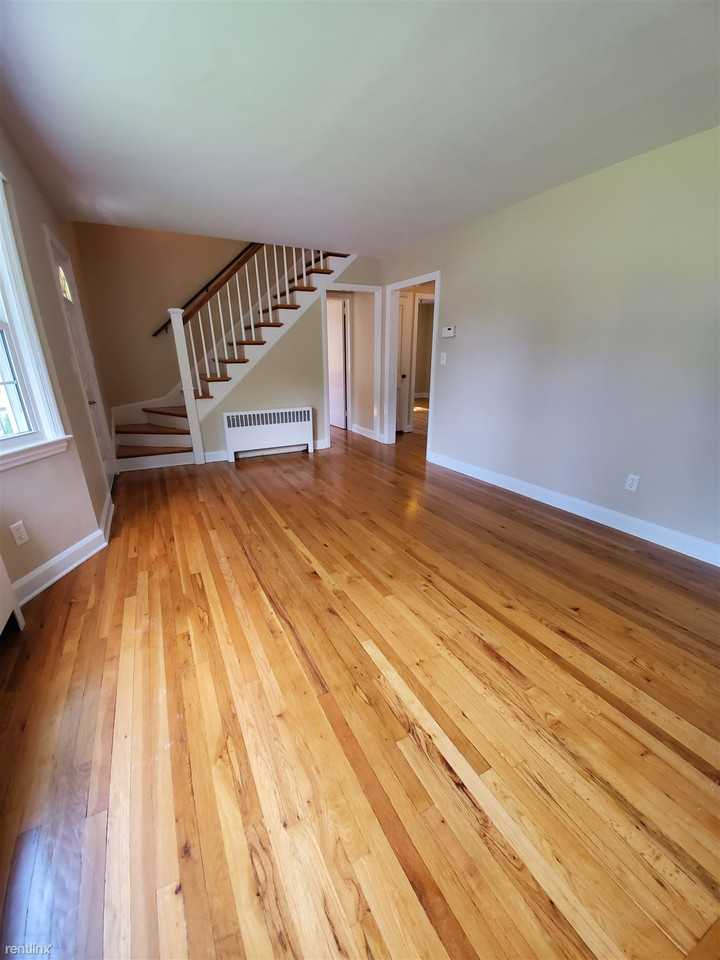 73 Turner Rd - Photo 3 of 11