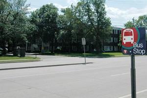 Larpenteur Manor Apartments - Photo 3 of 12