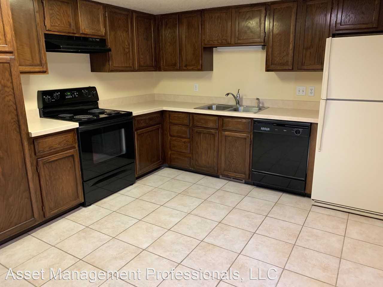 758-784 Moccasin Trail - Photo 2 of 9