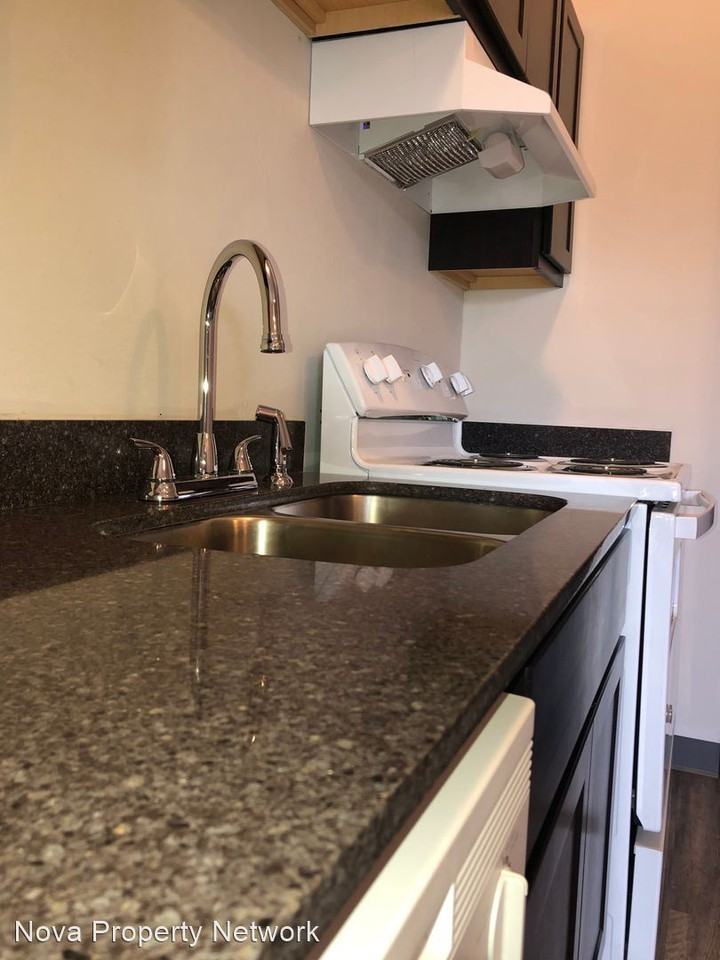 Uptown @ Kelly 2500 N Kelly Ave - Photo 2 of 2