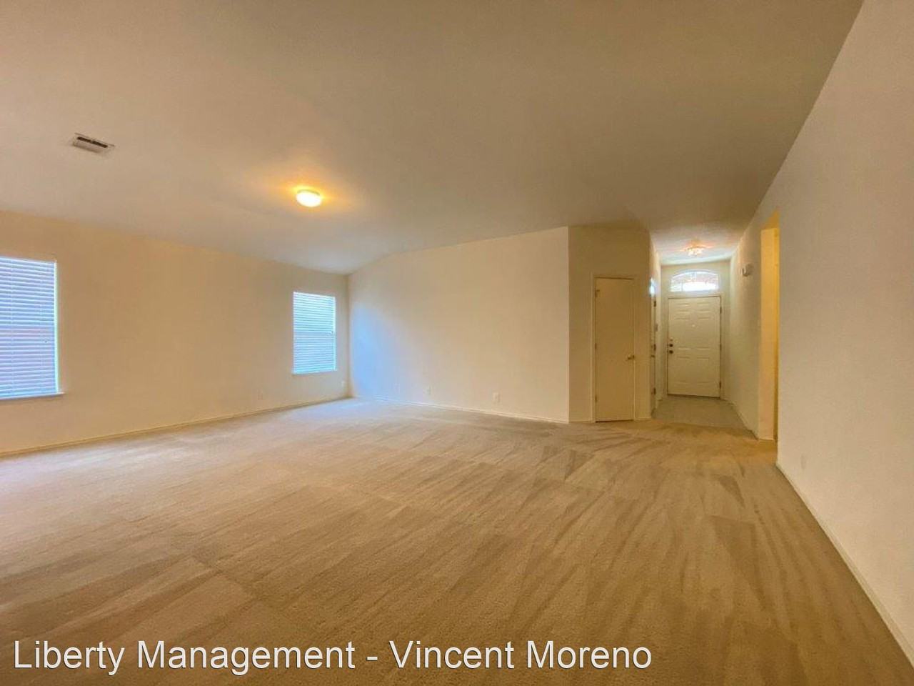 530 Coral Hbr - Photo 3 of 29