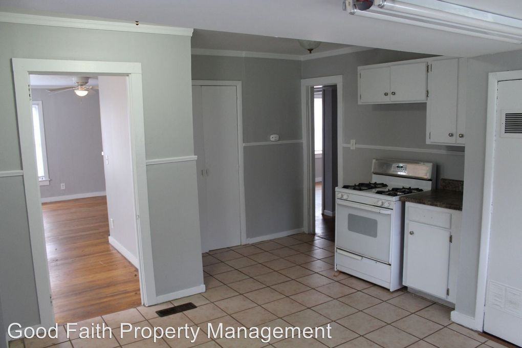 817 Maplewood Ave - Photo 3 of 10