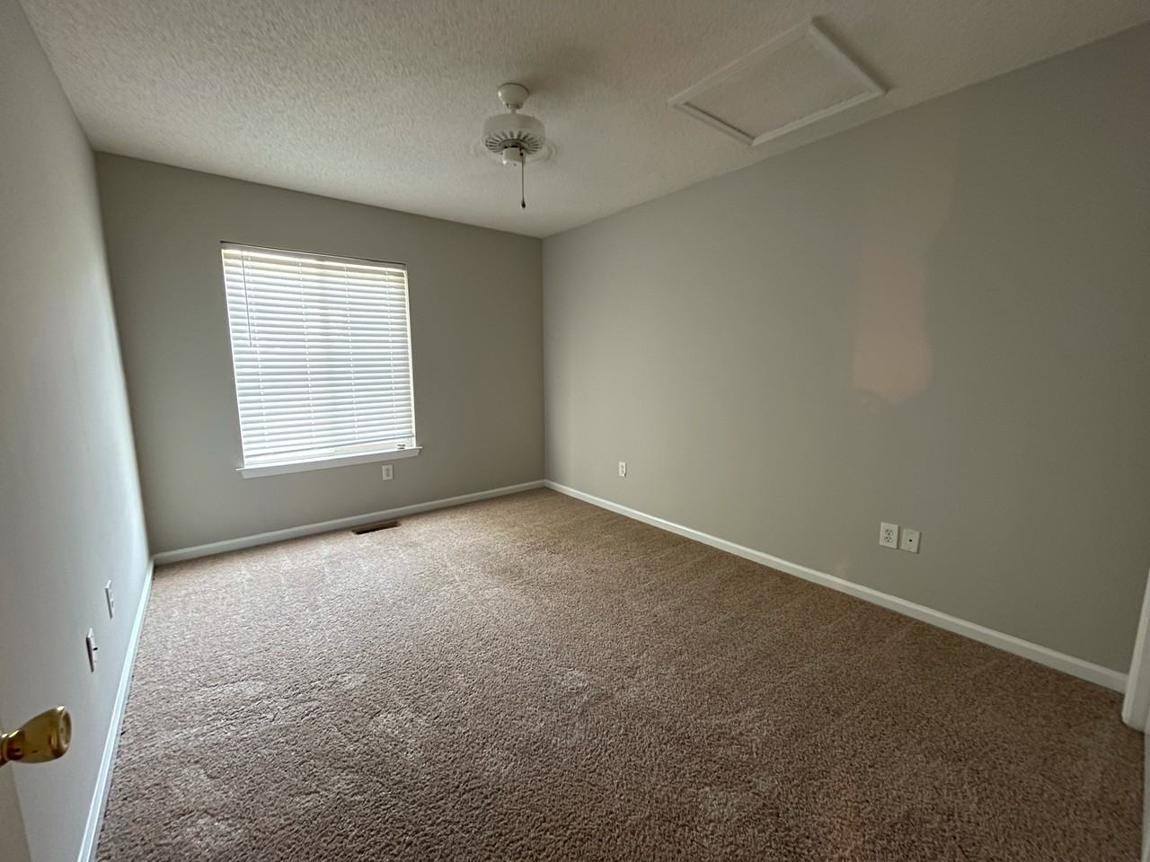 1 Maplecrest Dr - Photo 2 of 13