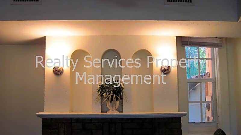 2116 Katherine St - Photo 2 of 9