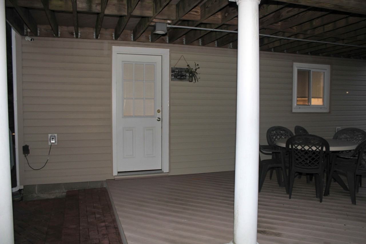 1520 N Monroe Ave - Photo 2 of 11