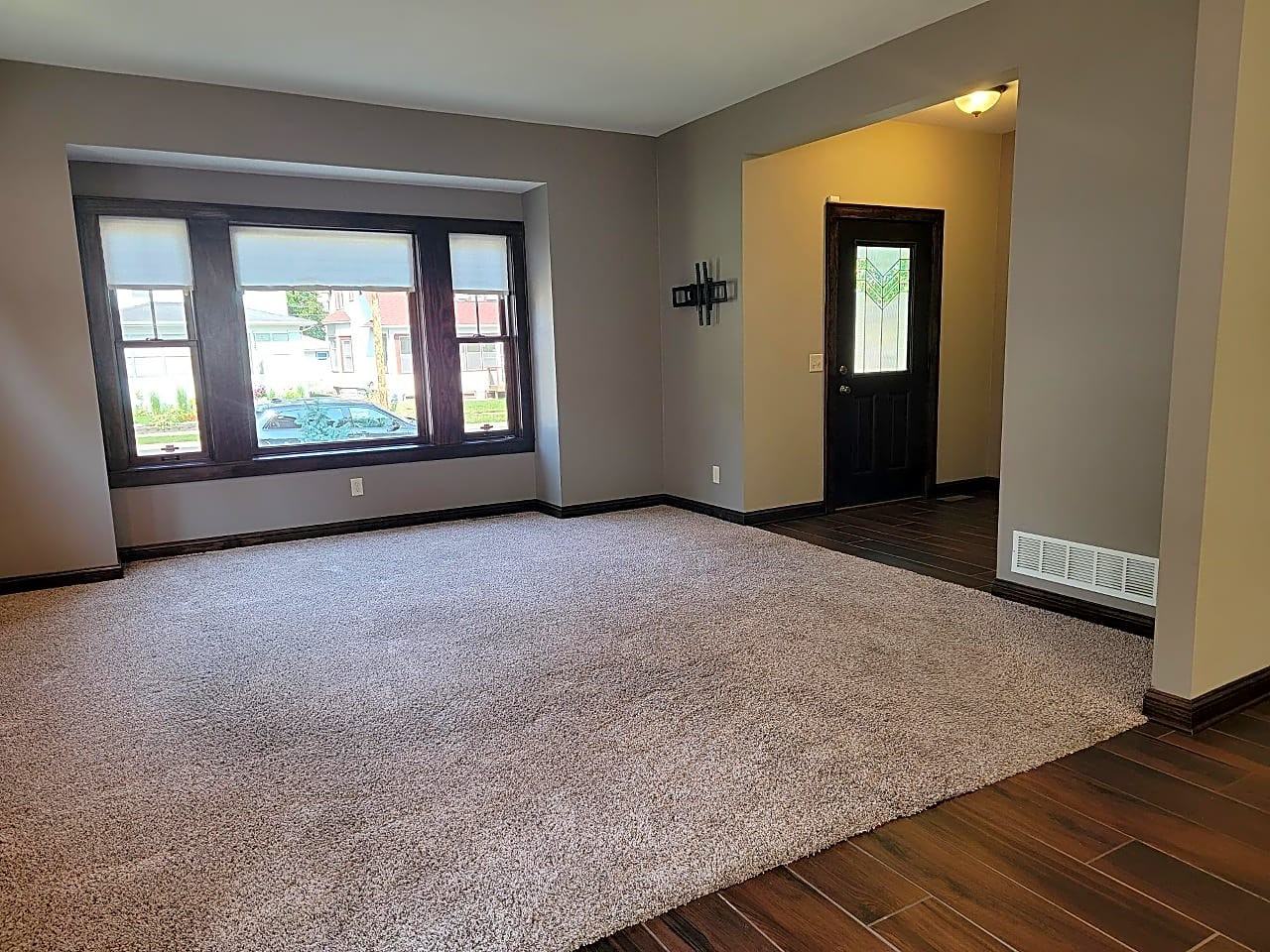 235 4th Ave S - Photo 2 of 21