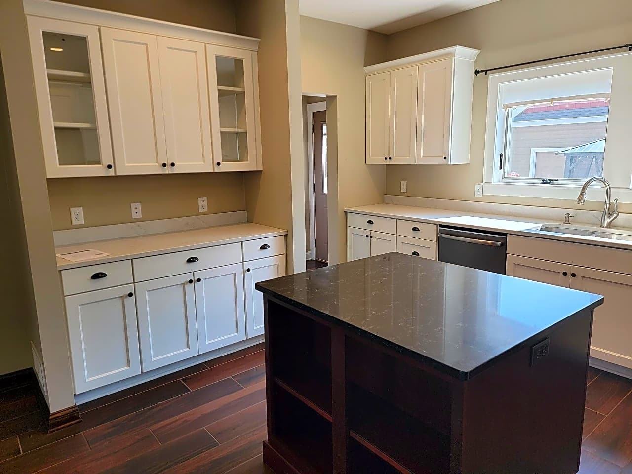 235 4th Ave S - Photo 3 of 21