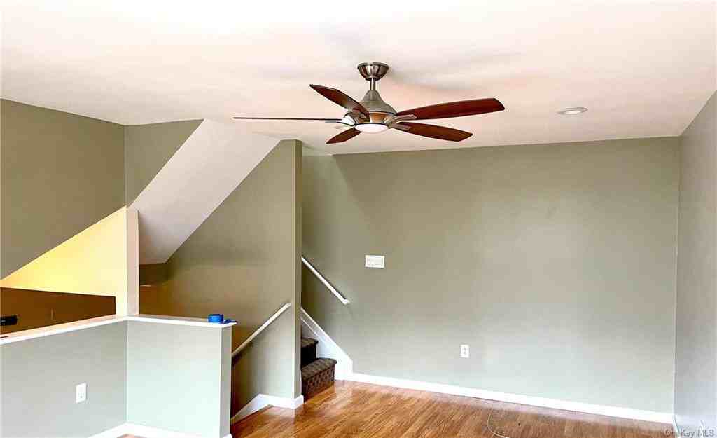 110 Village Grn - Photo 3 of 3