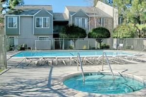 Kensington House Apartments - Photo 2 of 8