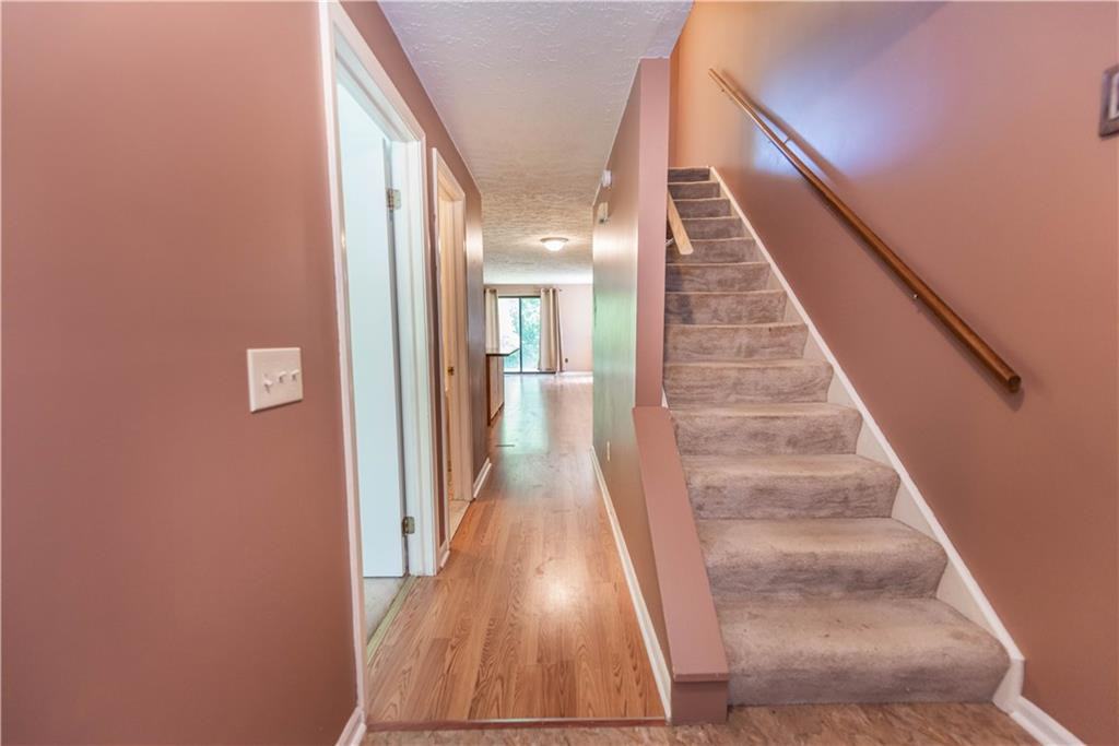 335 Willowbrooke Drive - Photo 3 of 19