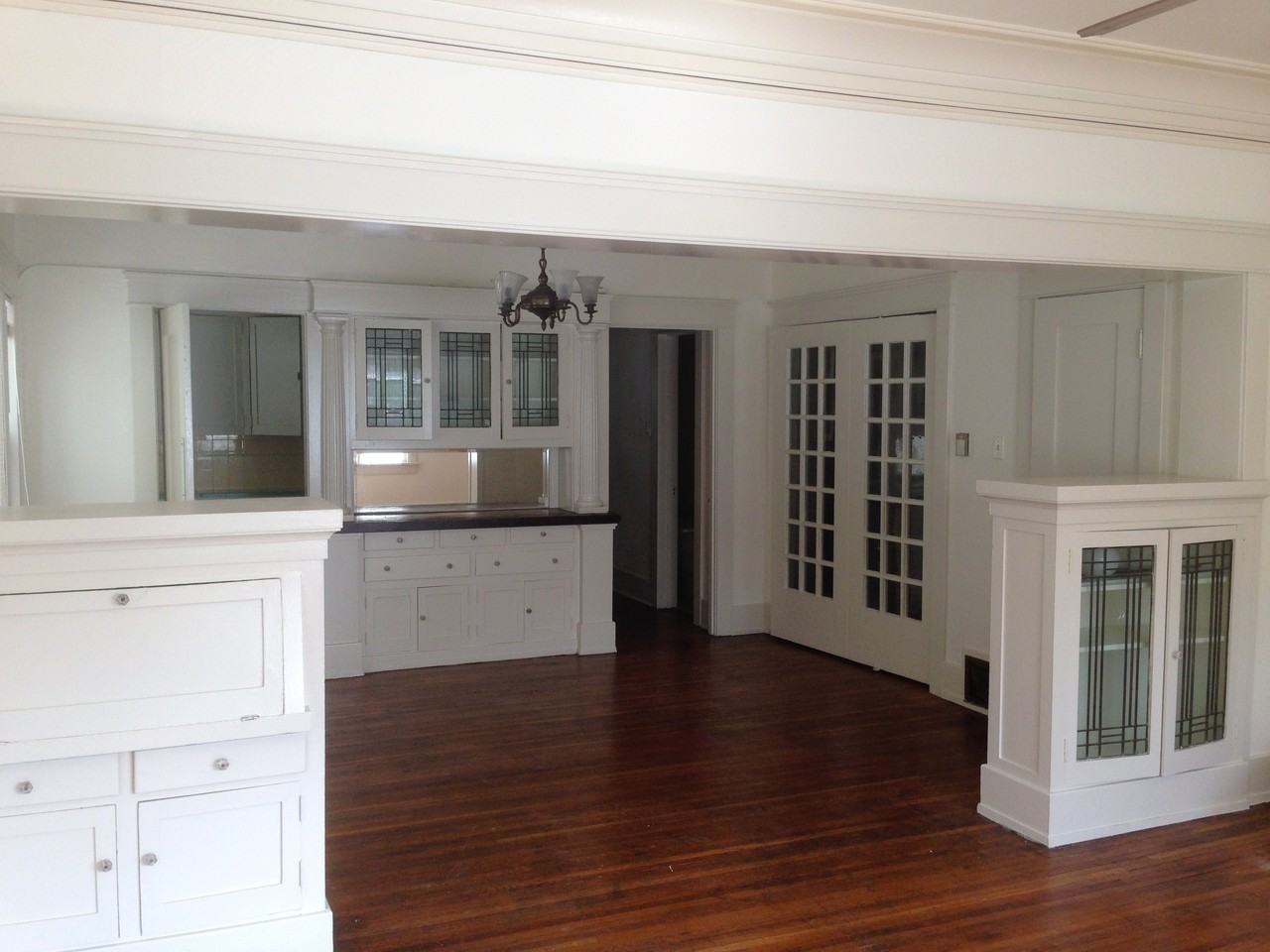 Long Beach Landmark Apartments 303 West 4th Street E, Long Beach, CA