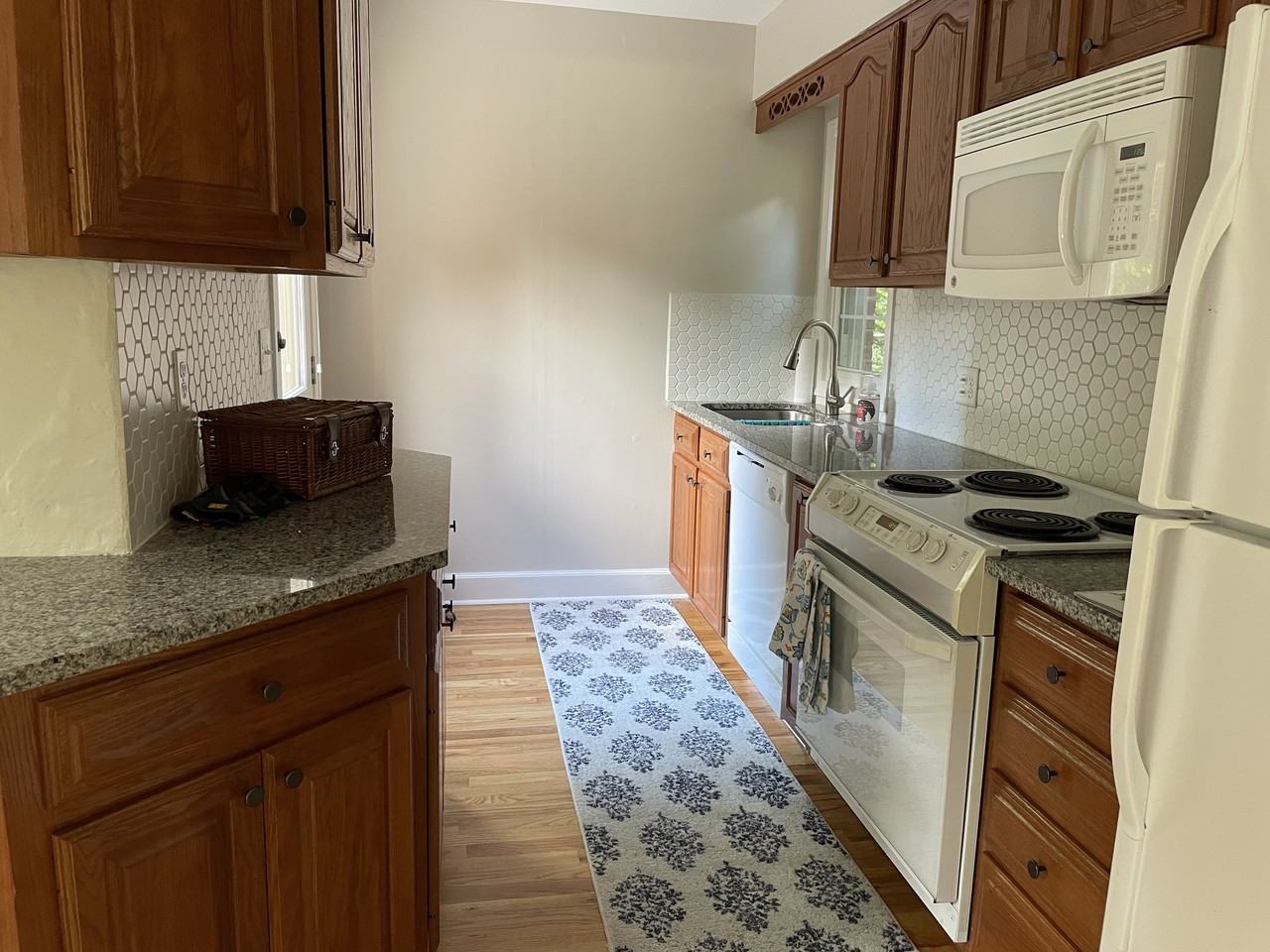 309 Helen St - Photo 3 of 8