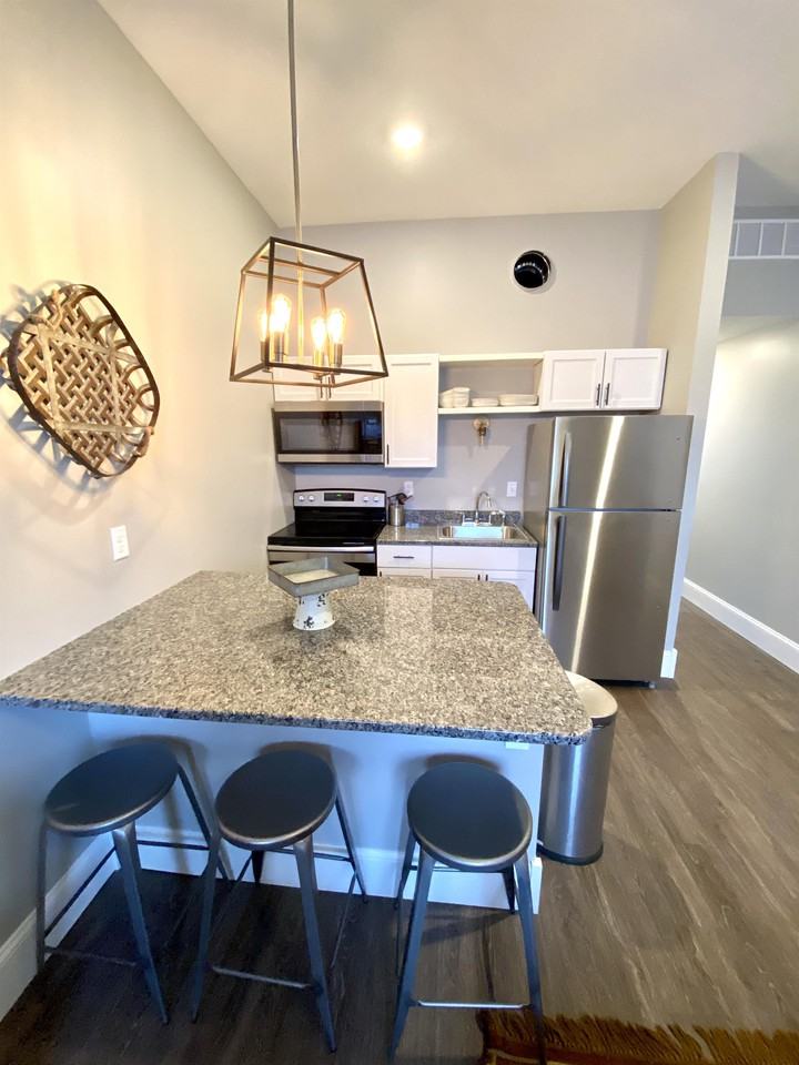 201 201 West Avenue - 2 #2 - Photo 3 of 14