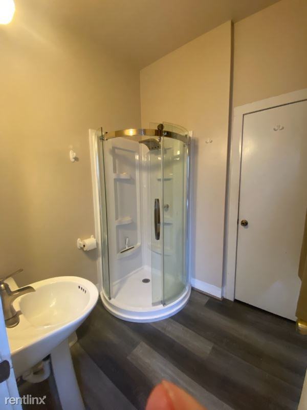 5049 Canal St - Photo 3 of 6