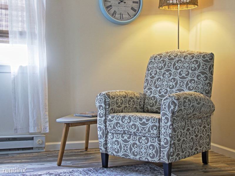 123A S Railroad St - Photo 2 of 18