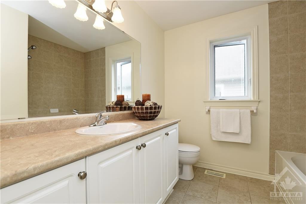 119 Anfield Crescent - Photo 7 of 10