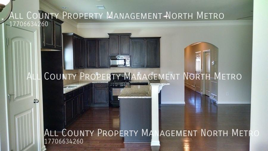 945 Duncan Ter - Photo 3 of 16