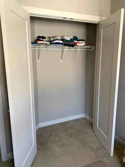 140 Youville Drive East Northwest #4 - Photo 3 of 22