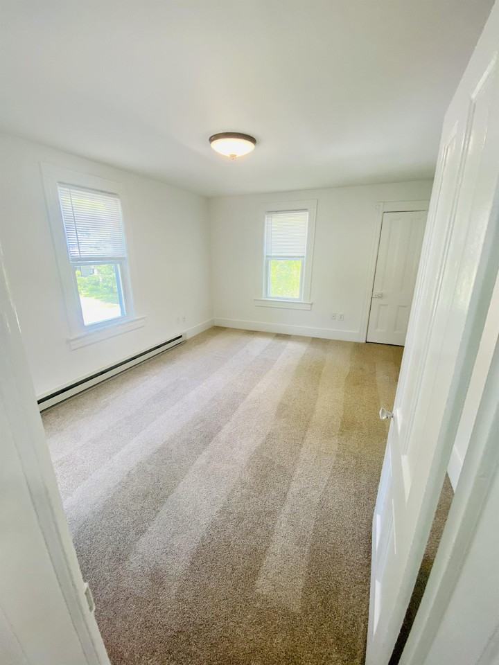 26 Wantage Ave #2 - Photo 2 of 31