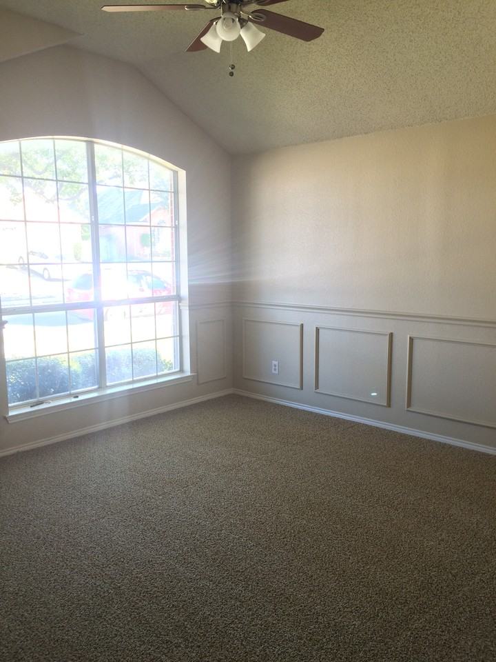 8133 Ross Lake Dr - Photo 2 of 20