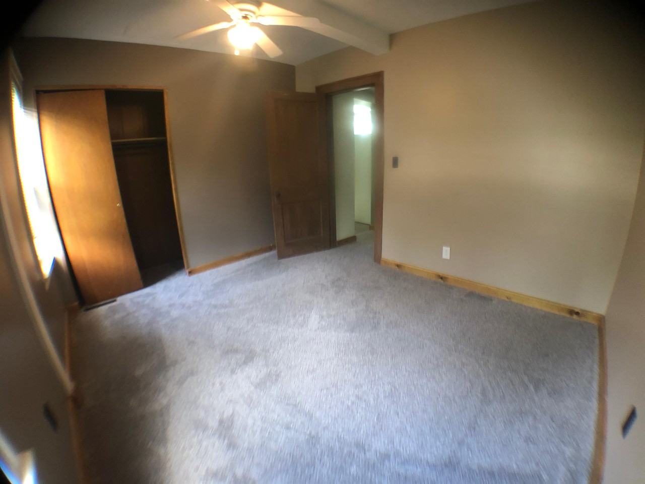 703 E Chippewa St #B - Photo 2 of 18