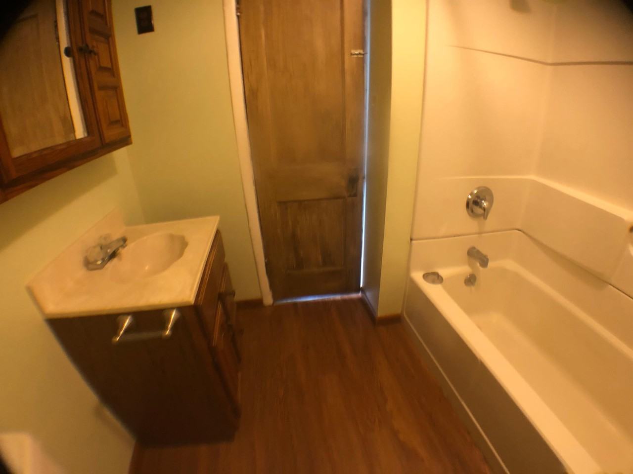 703 E Chippewa St #B - Photo 3 of 18