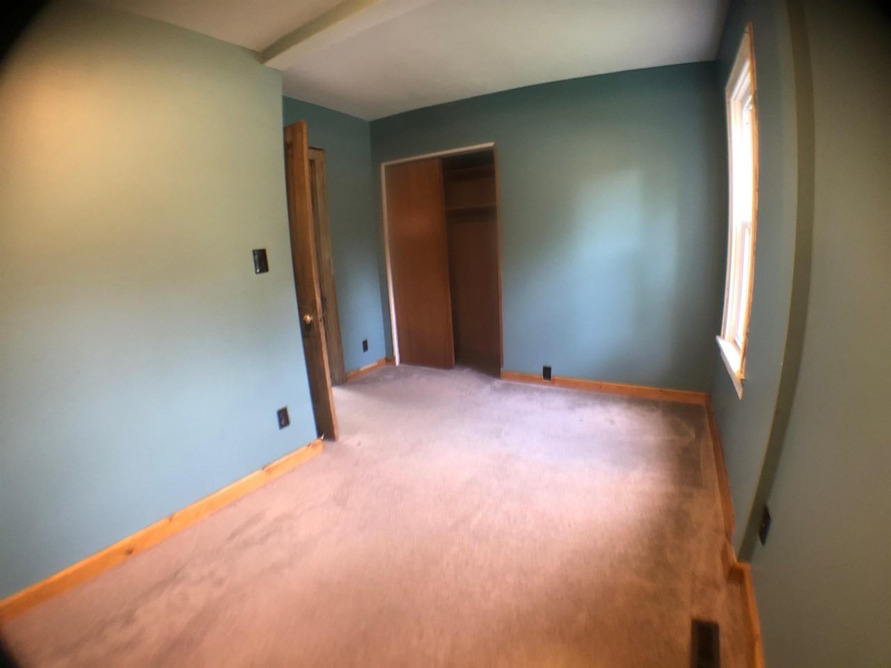 703 E Chippewa St #B - Photo 5 of 18